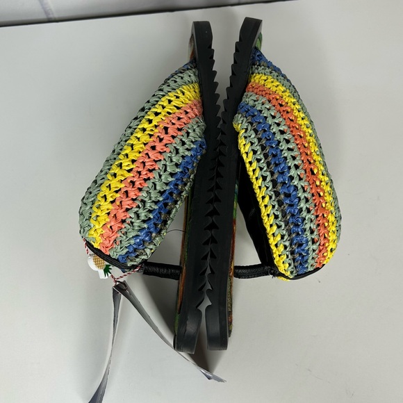 Farm Rio Black Banana Puffy Crochet Flip Flop size 7 - Picture 8 of 10